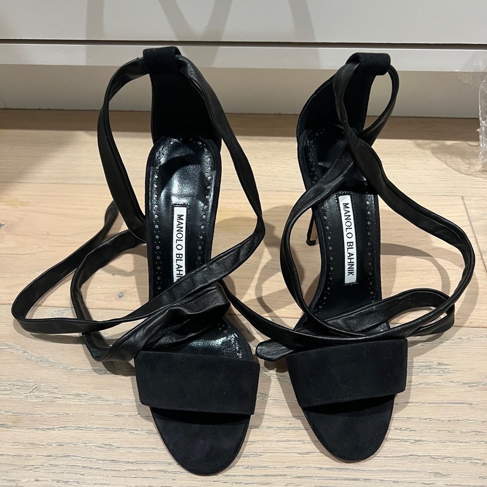 Manolo blahnik black strappy heels size 35.5